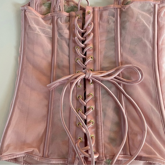 New! Victorias Secret Classic Lily Embroidery Corset top pink 20025 - Picture 8 of 13
